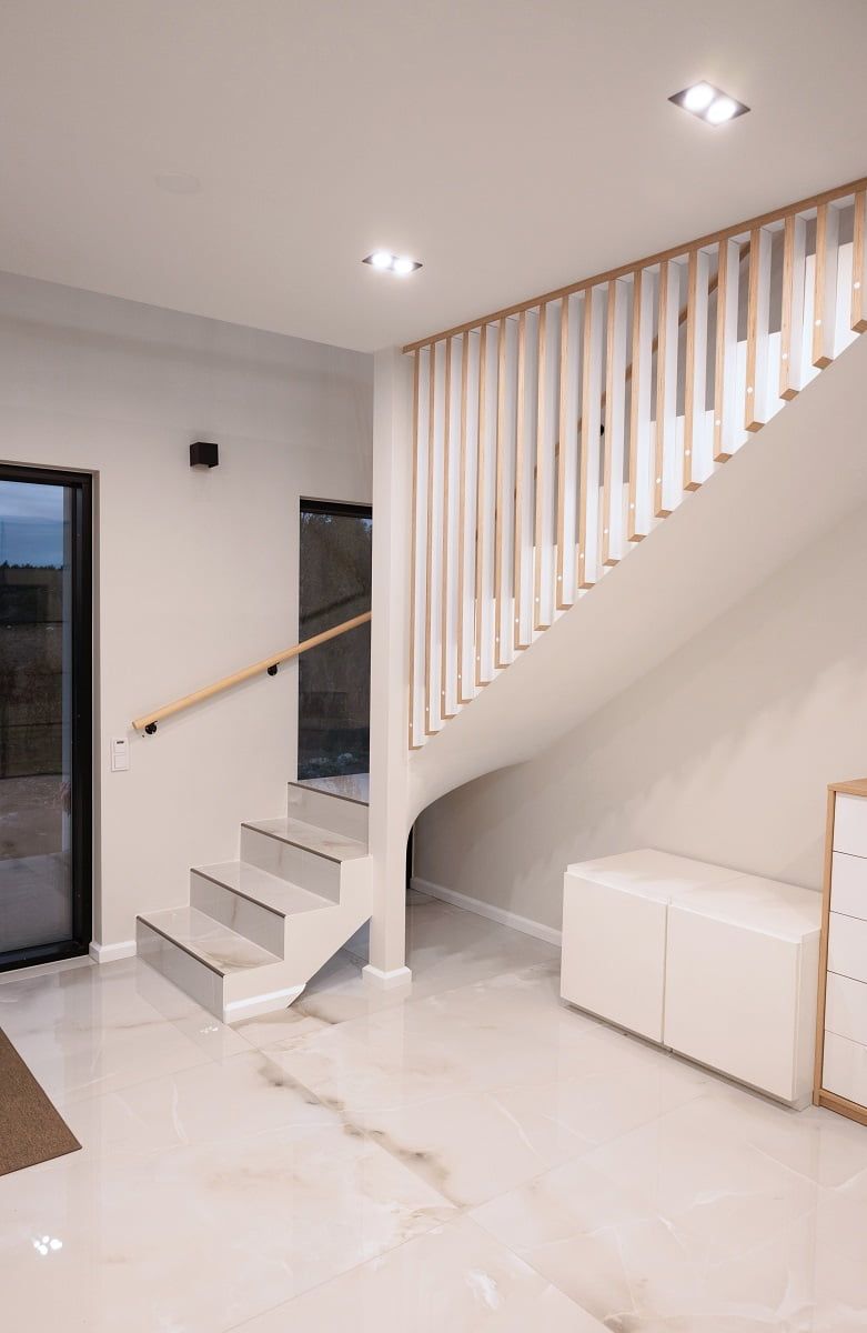 Entrance hall illuminated by DoubleCantilever